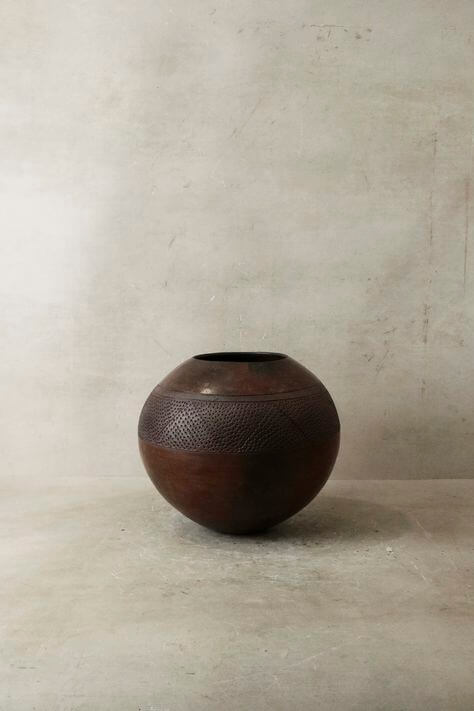 The Beauty of African Antique Pots: Flower Pot Designs with History