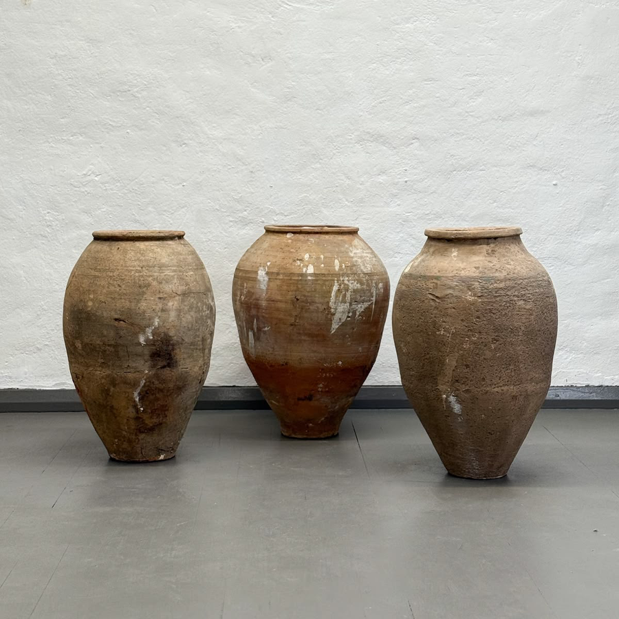 Vintage Terracotta Pots: Antique Clay Pot Inspiration for Home and Garden