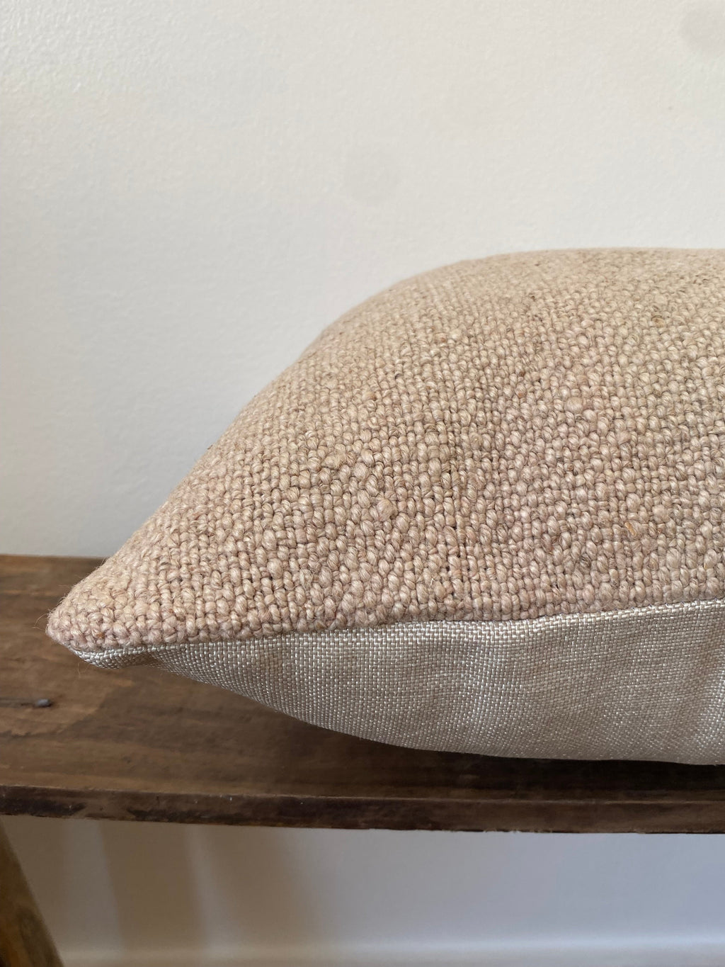 40x40 Neutral Vintage Turkish Kilim Pillow Cover – Beige Boho Rug Cushion