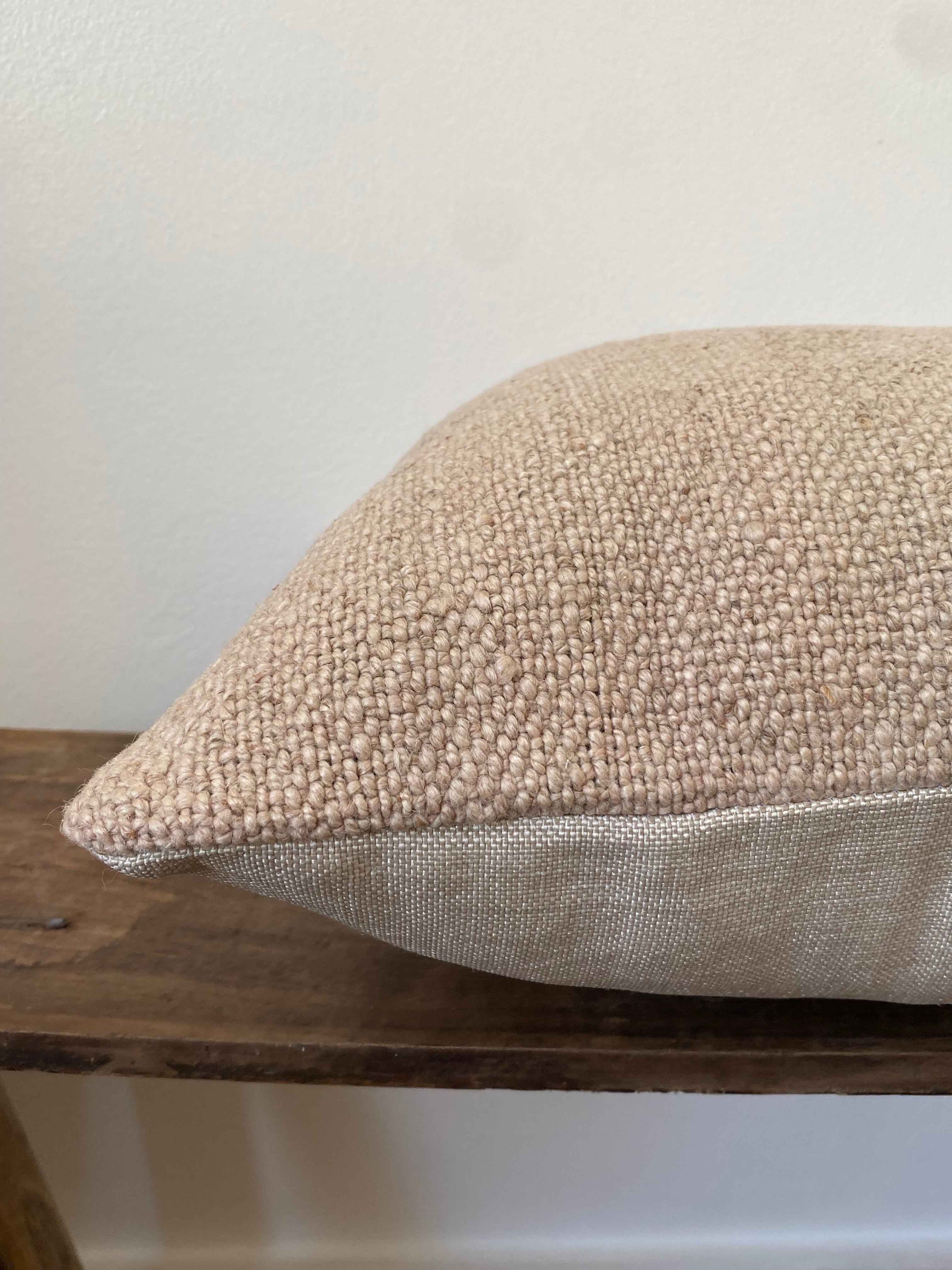 40x40 Neutral Vintage Turkish Kilim Pillow Cover – Beige Boho Rug Cushion