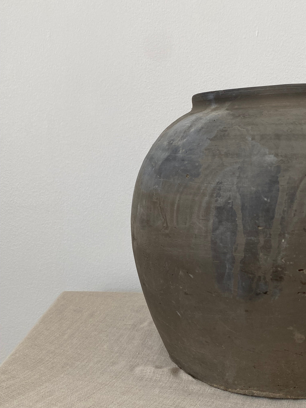 Malida Decor Eira Antique Terracotta Clay Pot on a linen cloth
