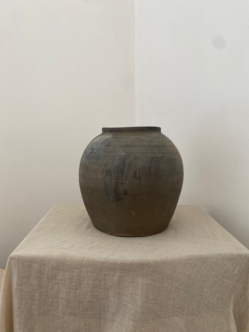 Eira Grey Antique Terracotta Clay Pot  on a linen cloth