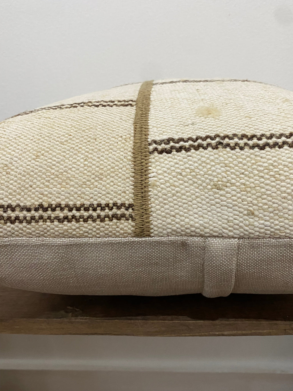 Vintage Anatolian Kilim Pillow Cover – Cream & Brown Stripe (40x40cm)