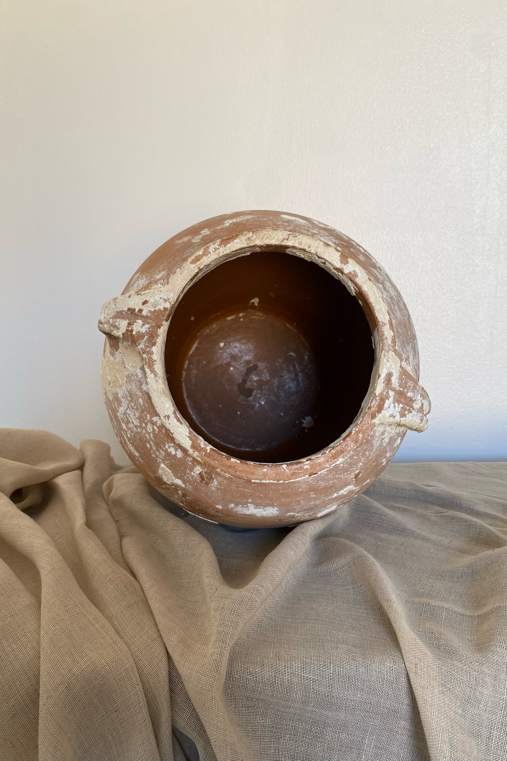 Lou Black Earthenware Clay Pot | Antique