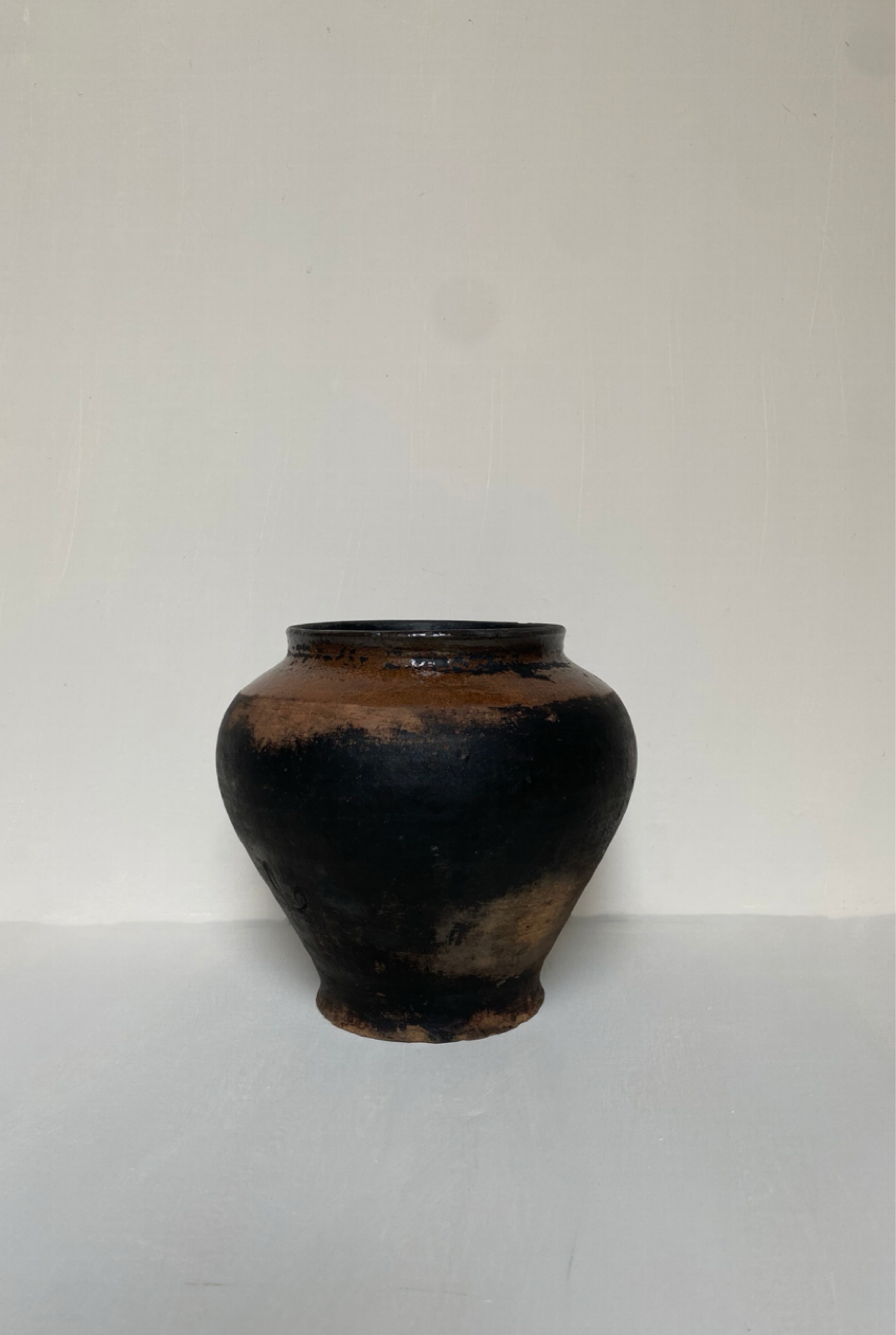 The Noura Black Antique Clay Pot