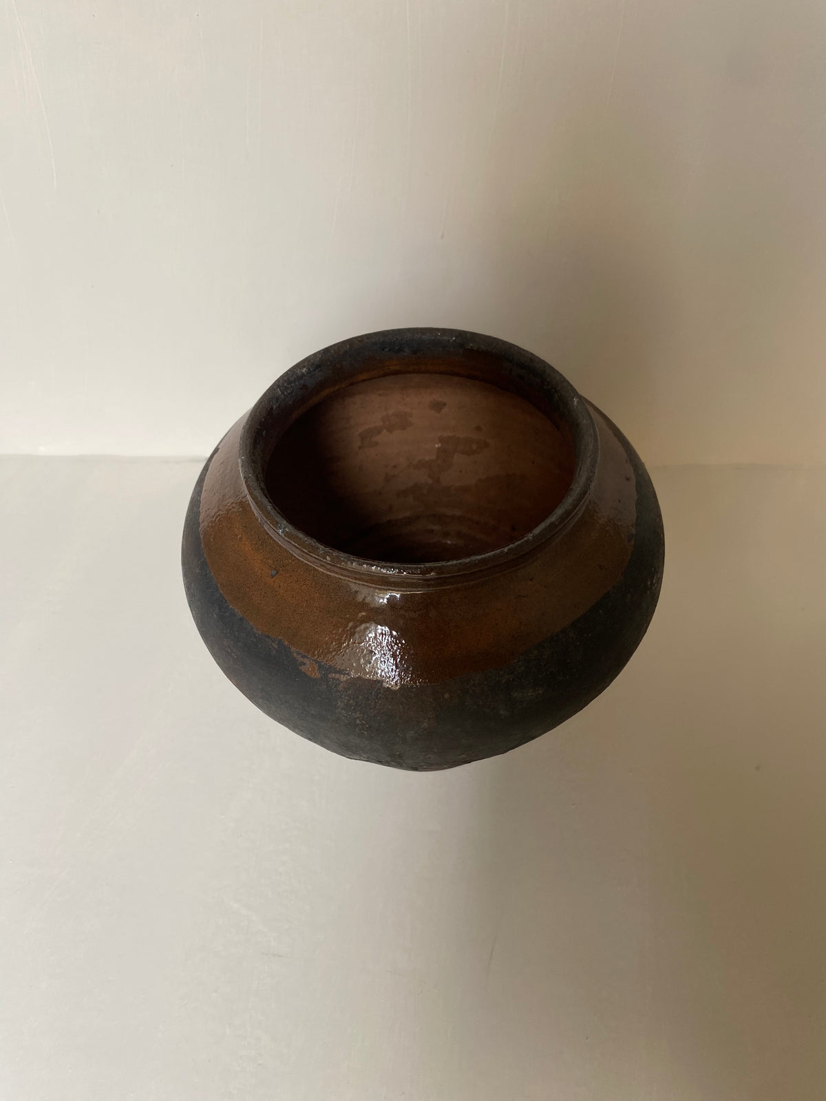 The Noura Black Antique Clay Pot