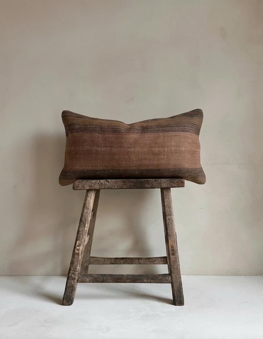 Vintage cushion - Malida Decor aesthetic